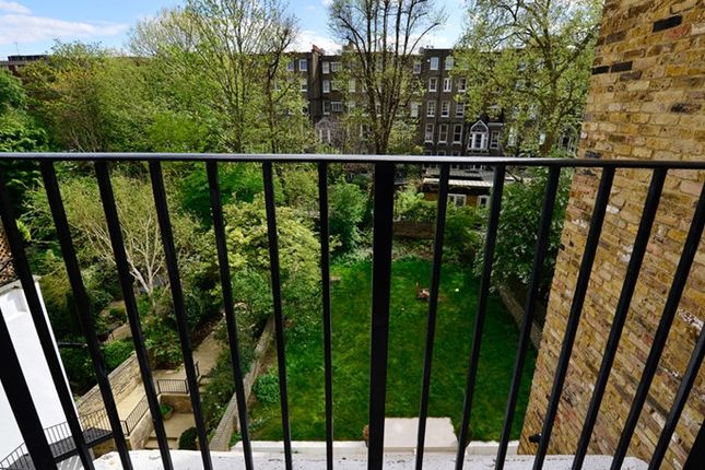 Flat to rent in Lexham Gardens, Kensington