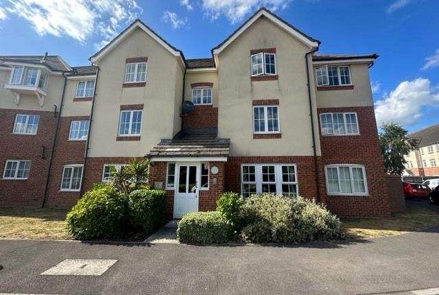 Thumbnail Flat to rent in Artillery Drive, Thatcham
