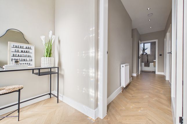 2 Croftfoot Cottage, Glenboig Road, Glasgow photo 3