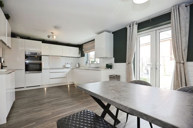 4, Digwood Road, Banbury photo 2