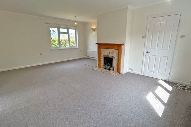 Detached bungalow to rent in Harcombe Lane East, Sidford, Sidmouth