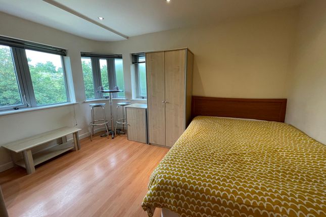 Thumbnail Flat to rent in Central Park Avenue, Pennycomequick, Plymouth