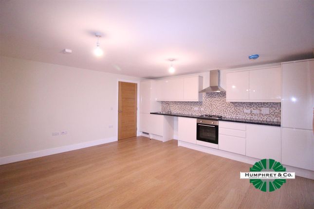 Property to rent in Charter House, High Road