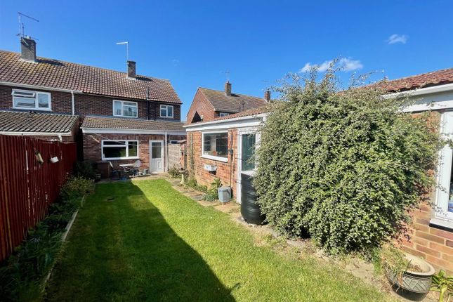 31, Pennine Way, Peterborough photo 4