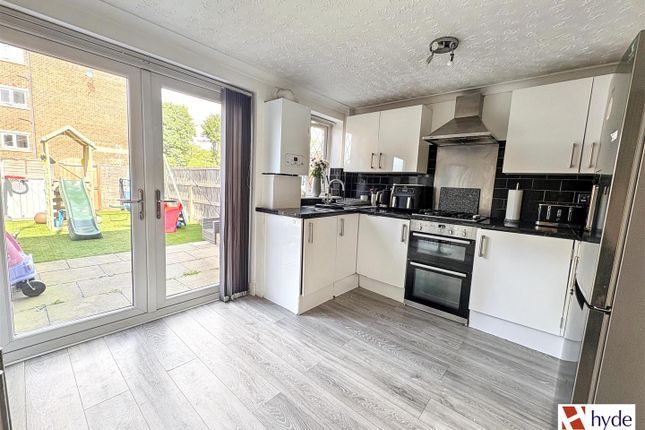 6, Openshaw Fold Road, Bury photo 4