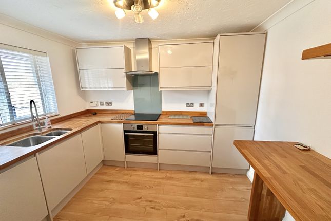 22, Hereward Way, Sleaford photo 2