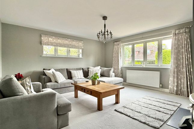 16, George Road, Lymington photo 3