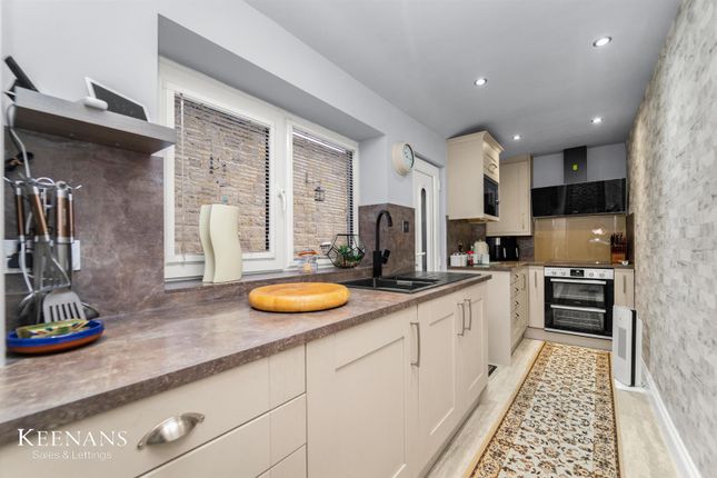 14, Railway Street, Barnoldswick photo 2