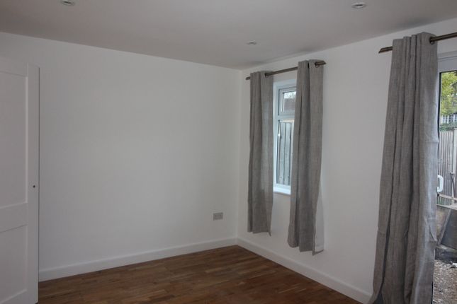 Terraced house to rent in Dudgeon Drive, Oxford