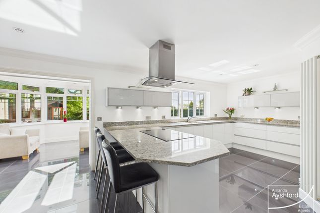 3 Gentian Close, Paignton photo 3