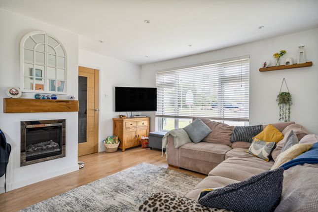 2, Firs Grove, Barnstaple photo 3