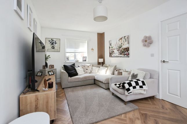7, Field Rise, Wadhurst photo 4
