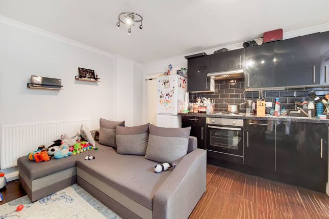 Thumbnail Flat to rent in Susannah Street, Poplar, London