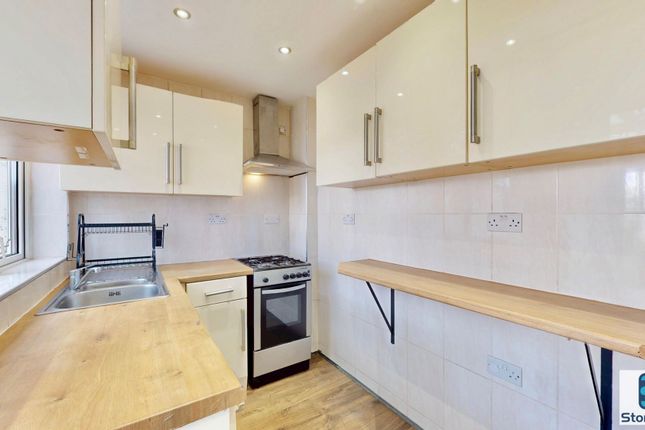 12 Rothwell Road, Dagenham photo 2