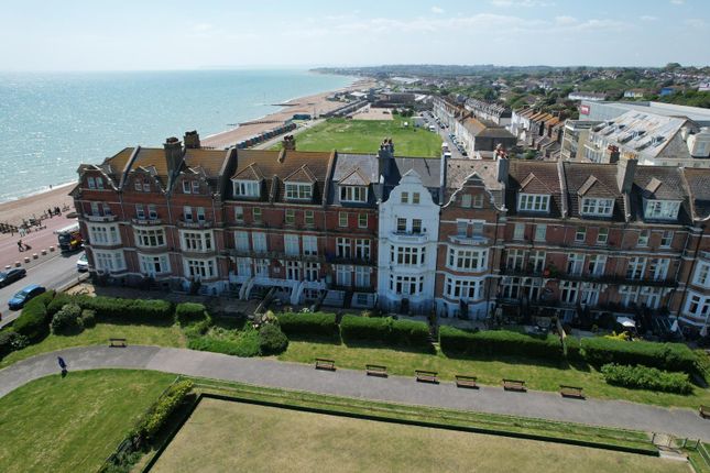 2-bed flat on Flat 16, Wilton House, Grosvenor Gardens, St. Leonards-On-Sea, £170,000