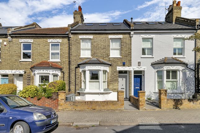 5, Fullerton Road, London photo 4