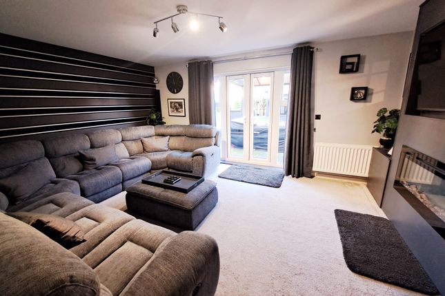 9, Wadworth Road, Devizes photo 3