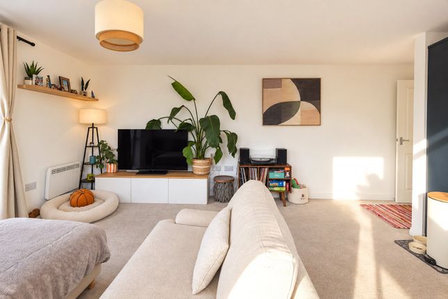 172,, Paxton Drive, Bristol photo 3
