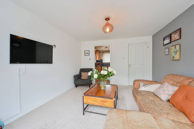 Flat for sale in Garrick Close, Hanger Hill, London