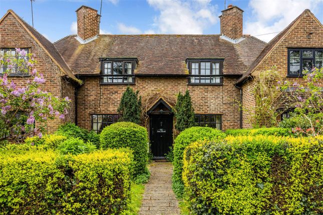 Thumbnail Terraced house for sale in Somerset Road, Redhill