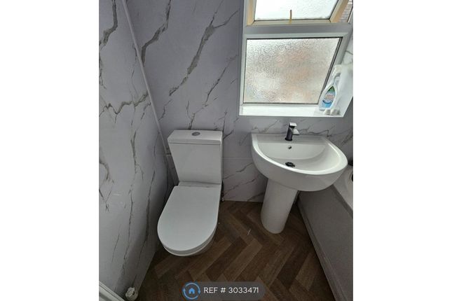 Ashfield Road, Rochdale photo 4