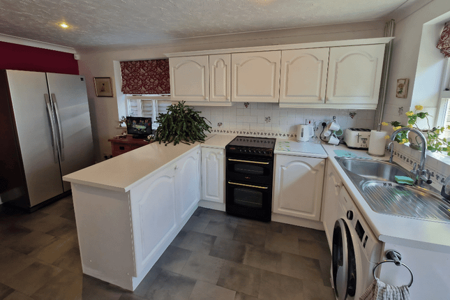 32, Elwin Road, Colchester photo 3