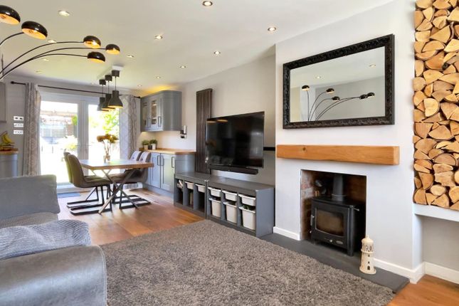 18, Dochdwy Road, Llandough photo 4