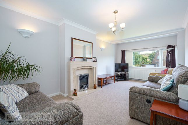 18, Heights Drive, Huddersfield photo 3