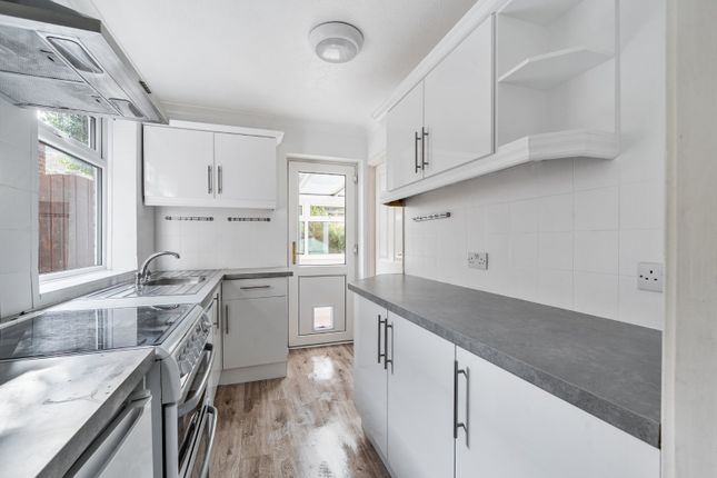 15, Holton Hill, Brighton photo 5