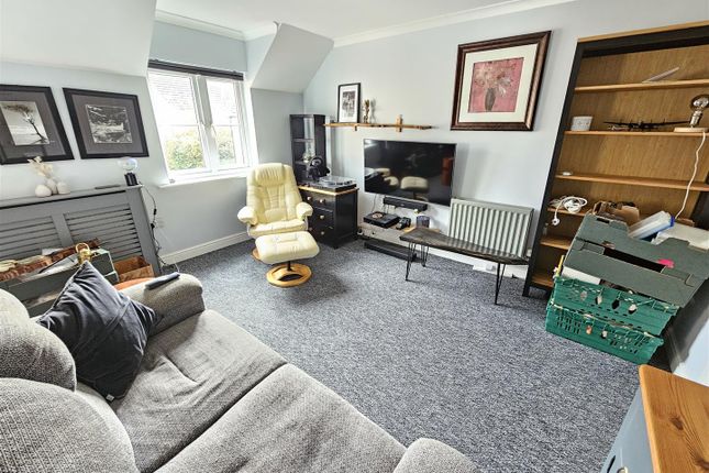 26, Kestrel Park, Tavistock photo 3