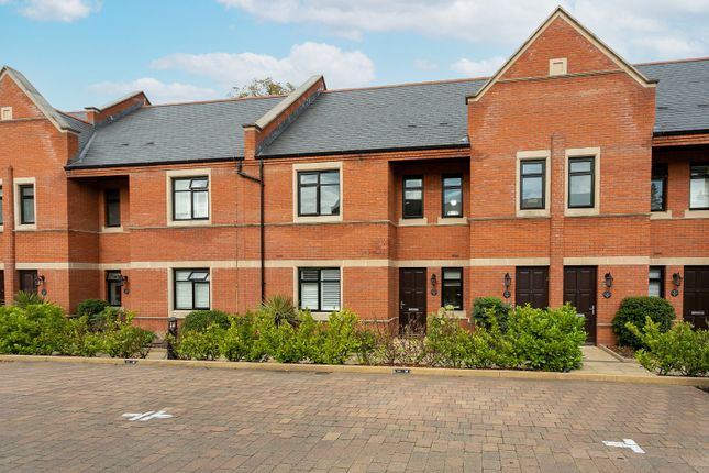 Thumbnail Flat for sale in Eton House, Marlborough Drive, Bushey, Herts