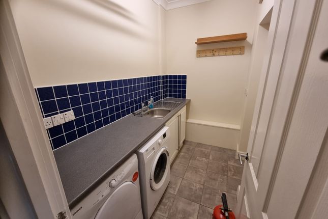 Town house to rent in South Ferry Quay, Liverpool