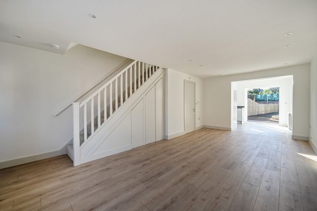 72, Farm Road, Esher photo 3