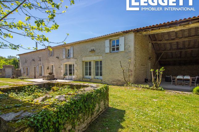 Thumbnail Villa for sale in Brie, Charente, Nouvelle-Aquitaine