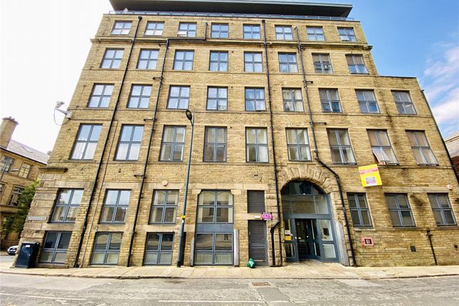 Thumbnail Flat for sale in Scoresby Street, Bradford, West Yorkshire