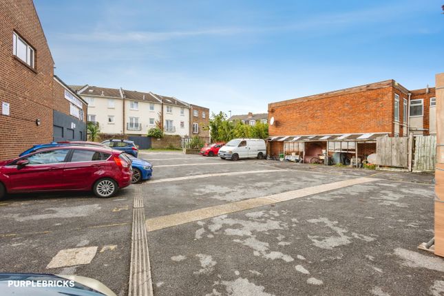 Clarendon Road, Southsea photo 4