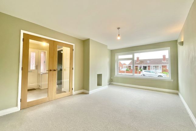 33, Windsor Drive, Market Drayton, TF9 photo 2