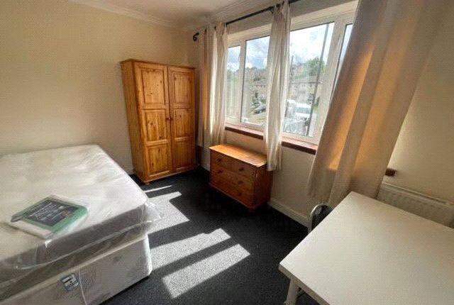 Room 2, 122, Ivy Avenue, Somerset photo 2