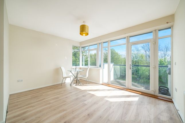 Thumbnail Flat to rent in Frith Lane, Mill Hill