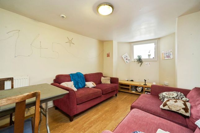 145, Spencer Place, Leeds photo 2