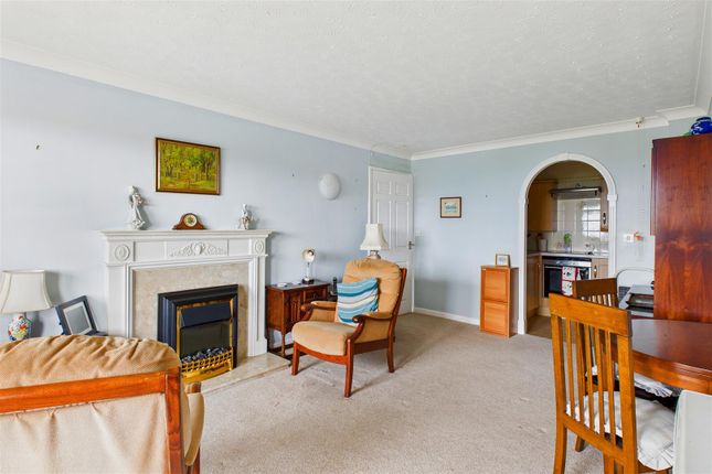 1, Penhaven Court, Newquay photo 4