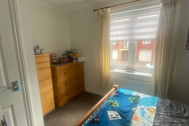 33, Lundy Walk, Hailsham photo 2