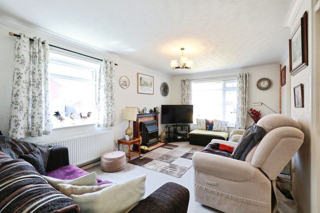 35, Hammerton Way, Warwick photo 2