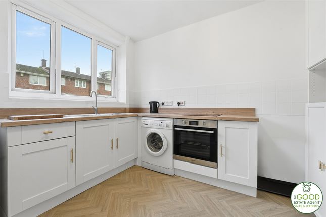 6, Cranage Avenue, Handforth photo 3