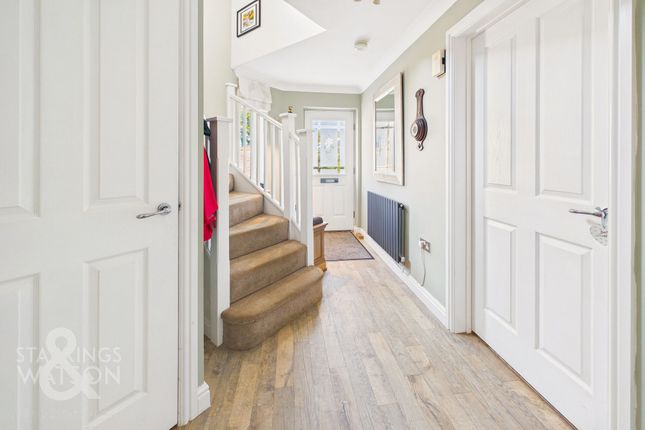 4 Grebe Drive, Norwich photo 4