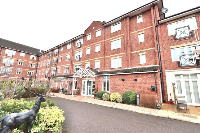 Flat for sale in Turners Hill, Cheshunt, Retirement Property