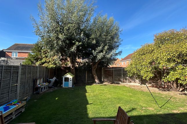 24, Alvis Drive, Peterborough photo 3