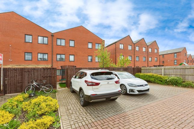 Terraced house for sale in Langton Way, Leicester