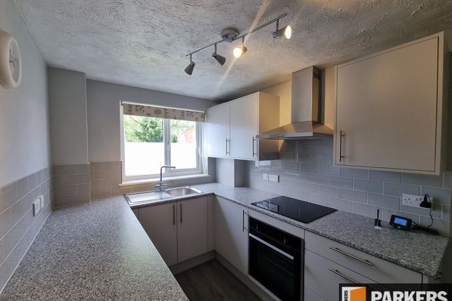 3, Royston Court, Stanley Road photo 2