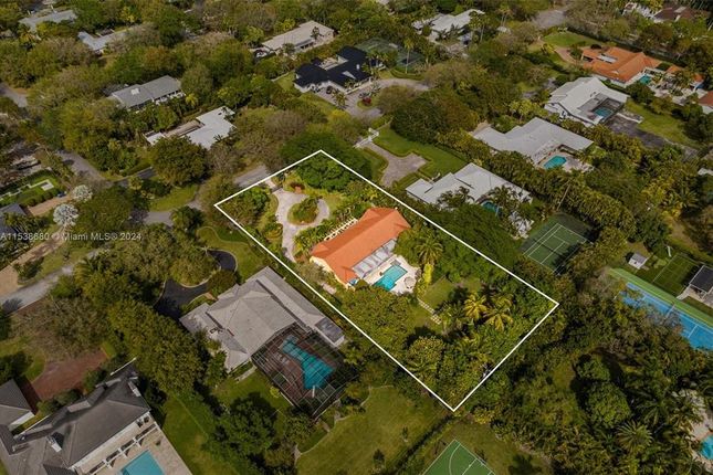 Property for sale in 6480 Sw 114th St, Pinecrest, Florida, 33156, United States Of America